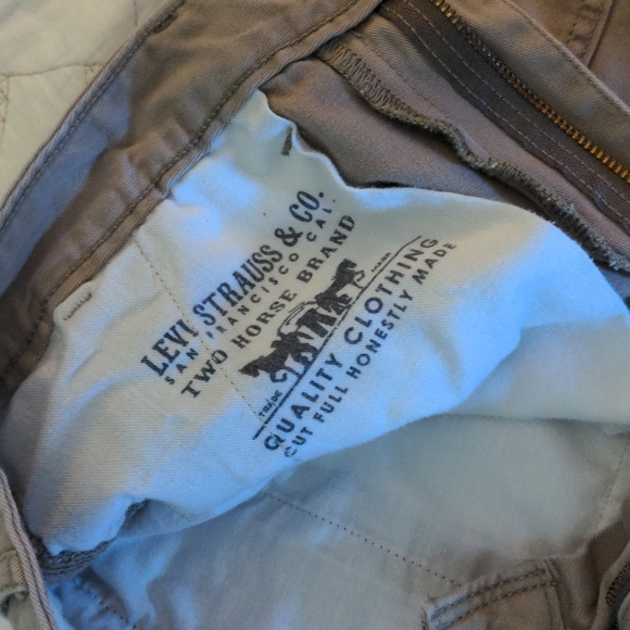 Levi's cargo shorts - Picture 4 of 6